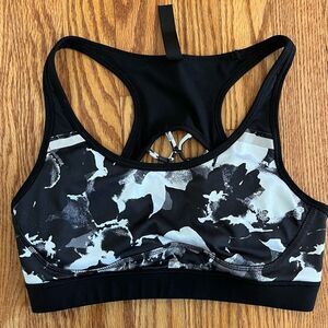 90 Degree by Reflex Size Small Black and White Tie Dye Sports Bra